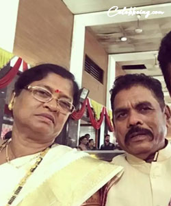 siddharth jadhav parents